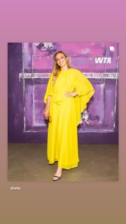 Donna Vekic feet photo thumbnail