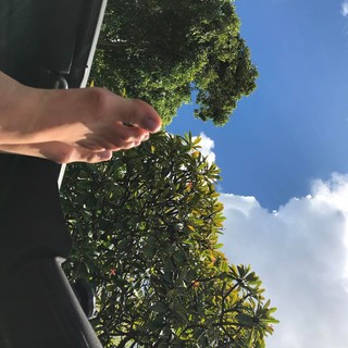 Dora Madison feet photo 8