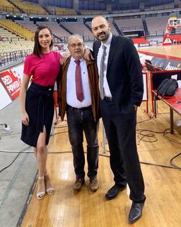 Dora Panteli feet photo thumbnail