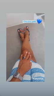Dora Panteli feet photo thumbnail