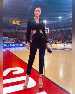 Dora Panteli feet photo thumbnail