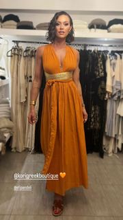 Dora Panteli feet photo thumbnail