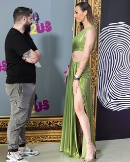 Dora Panteli feet photo thumbnail