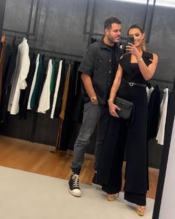 Dora Panteli feet photo thumbnail