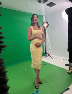 Dora Panteli feet photo thumbnail