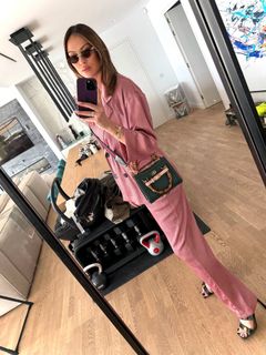 Dora Panteli feet photo thumbnail