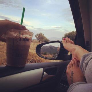 Doretta Papadimitriou feet photo thumbnail