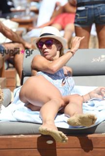 Doretta Papadimitriou feet photo thumbnail