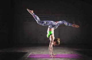 Doretta Papadimitriou feet photo thumbnail