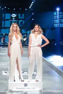 Doretta Papadimitriou feet photo thumbnail