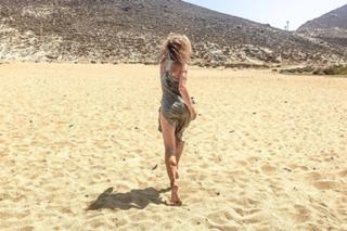 Doretta Papadimitriou feet photo thumbnail