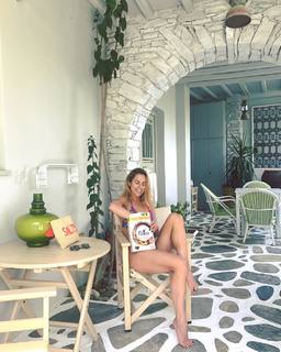 Doretta Papadimitriou feet photo thumbnail