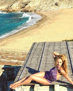 Doretta Papadimitriou feet photo thumbnail