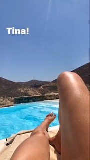 Doretta Papadimitriou feet photo thumbnail