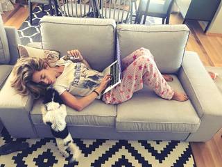 Doretta Papadimitriou feet photo thumbnail