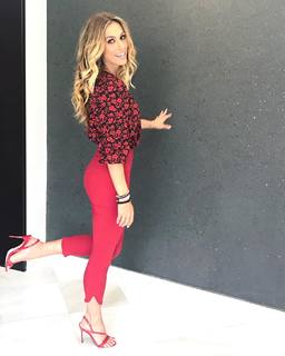 Doretta Papadimitriou feet photo thumbnail