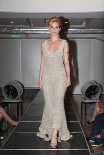 Doretta Papadimitriou feet photo thumbnail