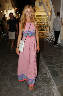 Doretta Papadimitriou feet photo thumbnail