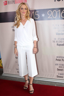 Doretta Papadimitriou feet photo thumbnail