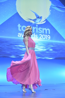 Doretta Papadimitriou feet photo thumbnail