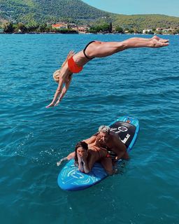 Doretta Papadimitriou feet photo thumbnail