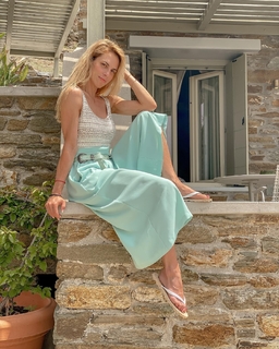 Doretta Papadimitriou feet photo thumbnail