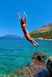 Doretta Papadimitriou feet photo thumbnail