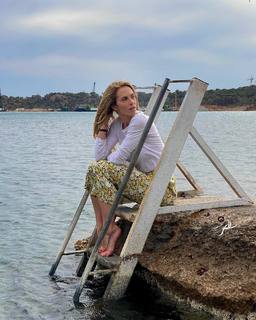 Doretta Papadimitriou feet photo thumbnail