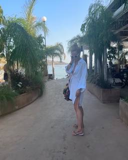 Doretta Papadimitriou feet photo thumbnail