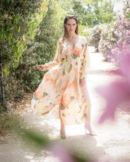 Doretta Papadimitriou feet photo thumbnail