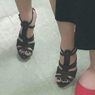 Dori Elizabeth Prange feet photo 15