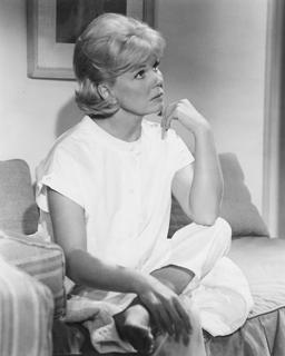 Doris Day feet photo thumbnail