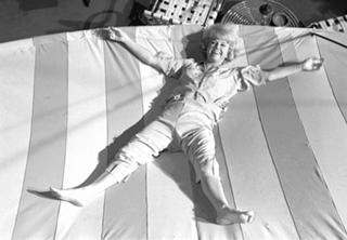 Doris Day feet photo thumbnail