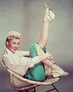 Doris Day feet photo thumbnail