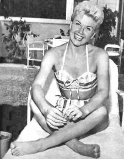Doris Day feet photo thumbnail