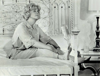 Doris Day feet photo thumbnail