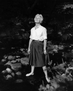 Doris Day feet photo thumbnail