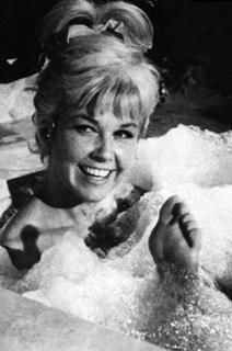 Doris Day feet photo thumbnail