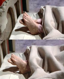 Doris Day feet photo thumbnail