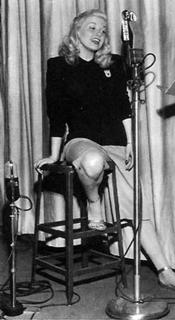 Doris Day feet photo thumbnail