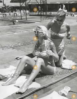 Doris Day feet photo thumbnail