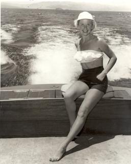 Doris Day feet photo thumbnail