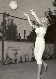 Doris Day feet photo thumbnail