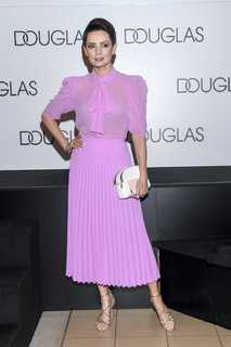 Dorota Gardias feet photo thumbnail