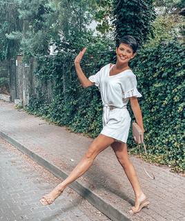 Dorota Gardias feet photo thumbnail