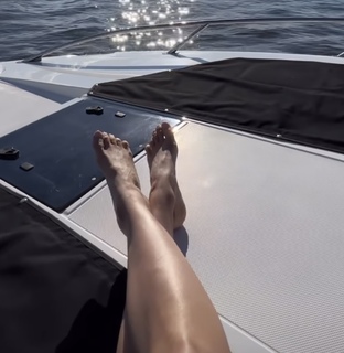 Dorota Gardias feet photo thumbnail