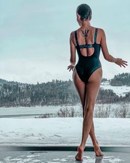 Dorota Gardias feet photo thumbnail