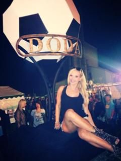 Dorota Rabczewska feet photo thumbnail