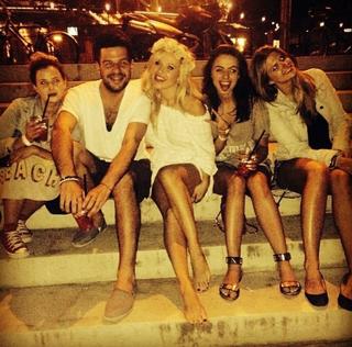 Dorota Rabczewska feet photo thumbnail