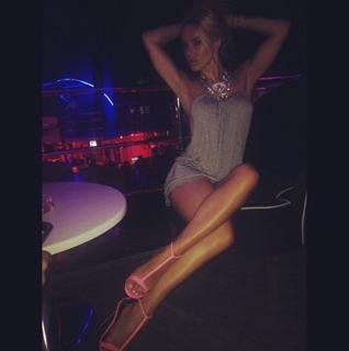 Dorota Rabczewska feet photo thumbnail